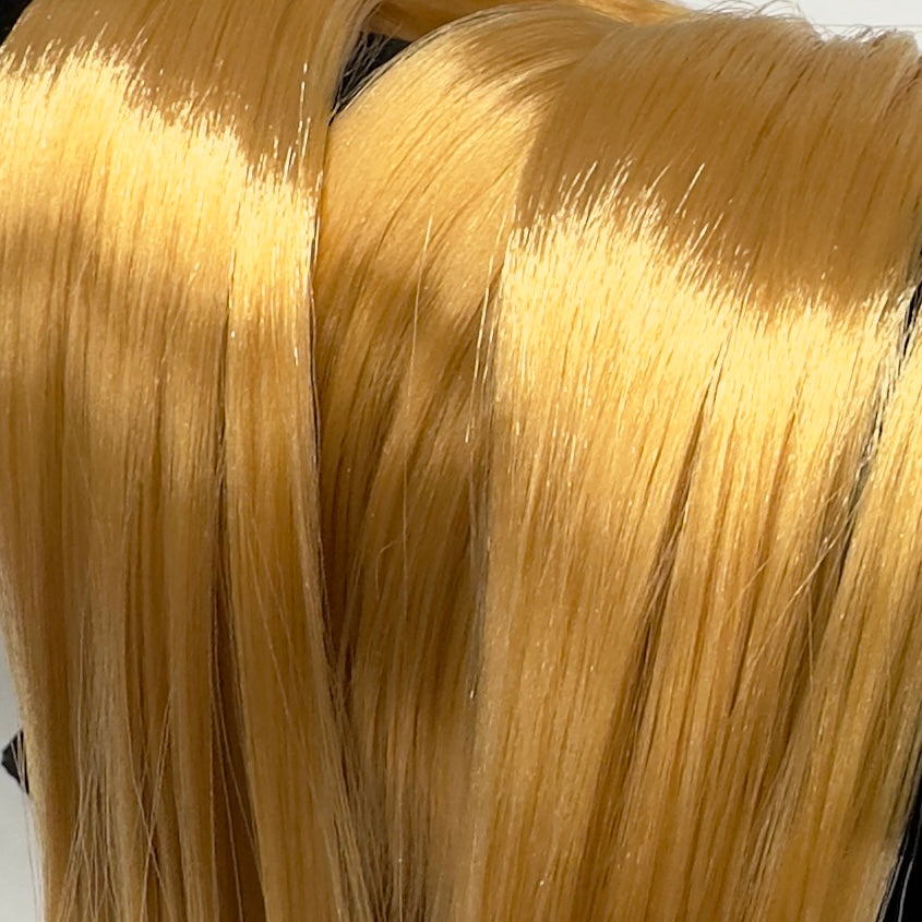 DG Straight Nylon Golden Chestnut N2467 1oz/28g 36in/92cm Doll