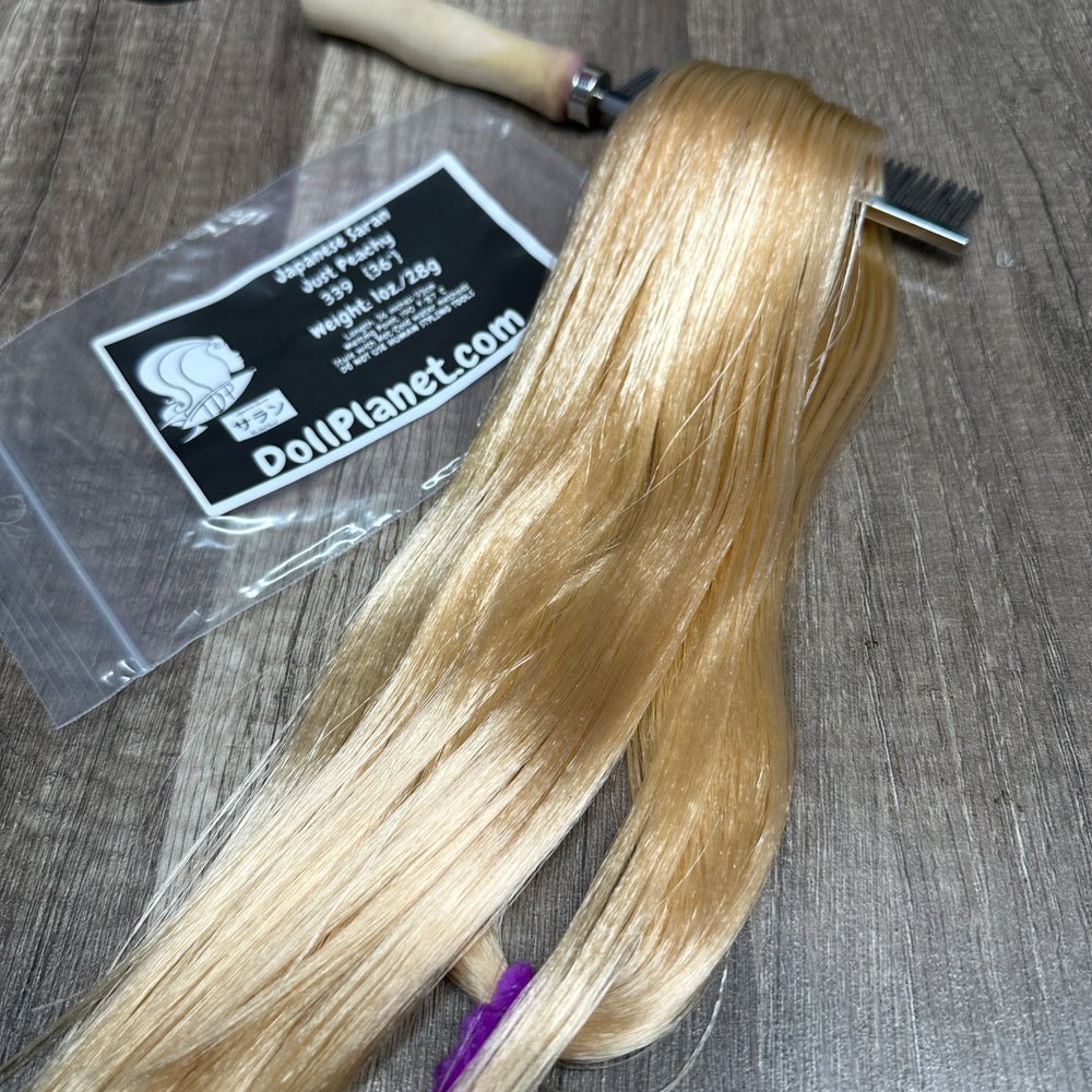 Japanese Saran Just Peachy 339 1oz/28g 36inch/92cm hank blonde Doll Hair