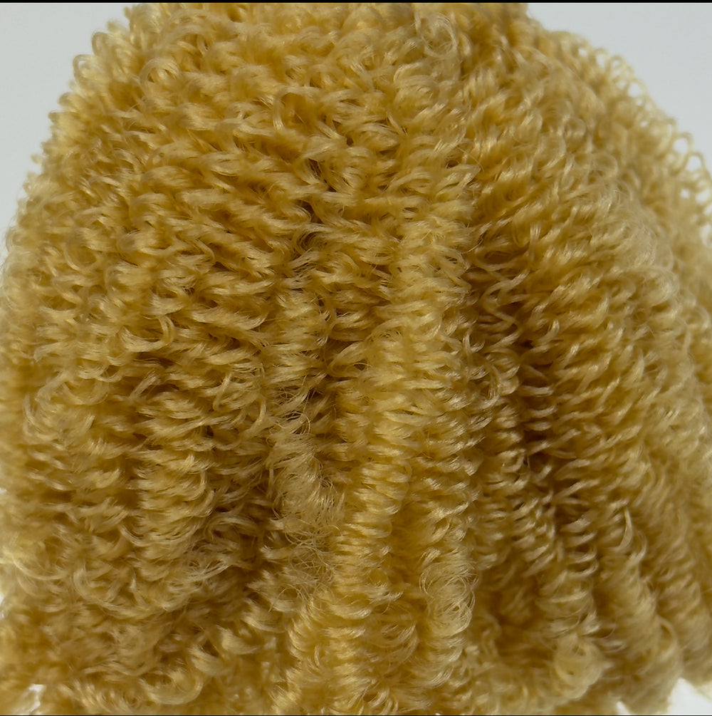 DG Nylon Curly Ginger Ale Blonde NF338A 3mm 1oz/28g 36in/92cm Doll Hair