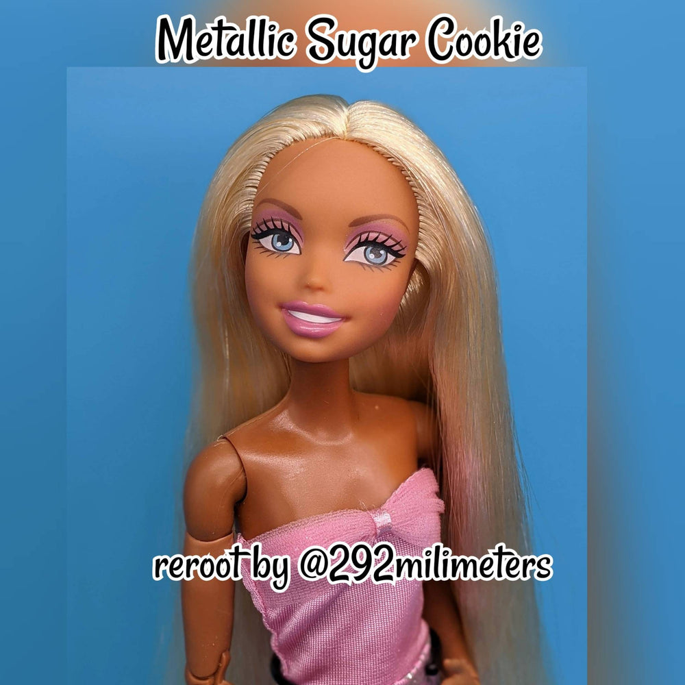 DG-HQ™ Nylon metallic shimmer Sugar Cookie #A3512B light pale blonde 36 inch 1oz/28g hank Doll Hair for rerooting fashion dolls